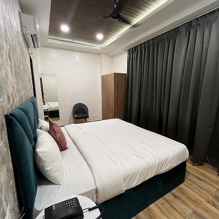 Hotel Vedicvista Indore Exterior photo